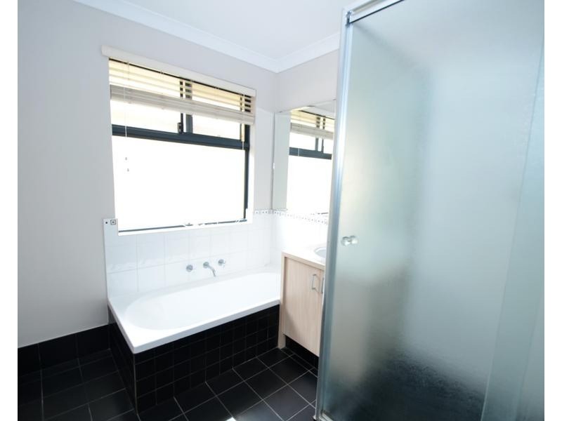 17 Kulin Pass, Canning Vale WA 6155