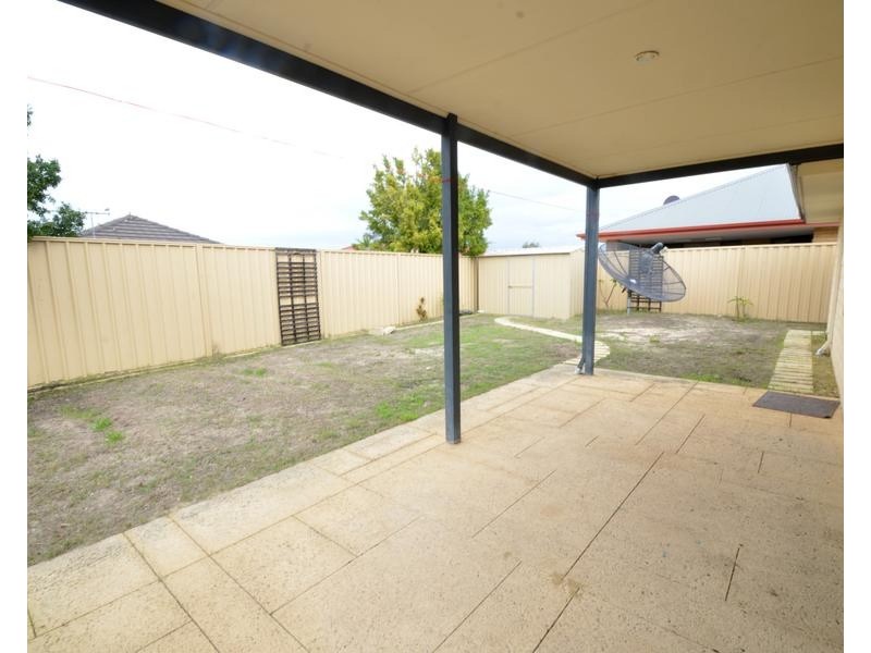 17 Kulin Pass, Canning Vale WA 6155