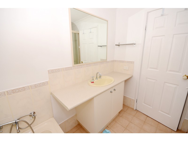 3/6 Whiteside Street, Cloverdale WA 6105