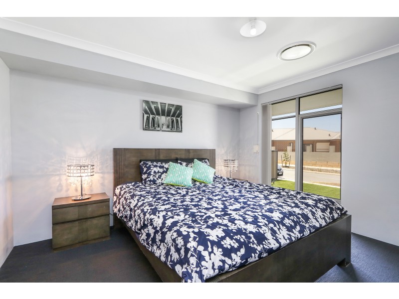 35 Miramar Way, Piara Waters WA 6112