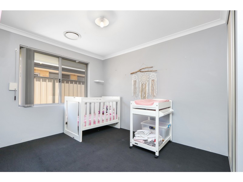 35 Miramar Way, Piara Waters WA 6112