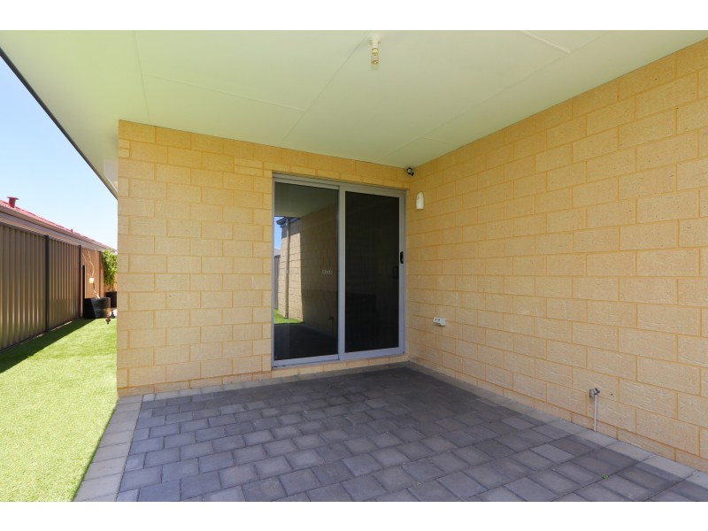 35 Miramar Way, Piara Waters WA 6112