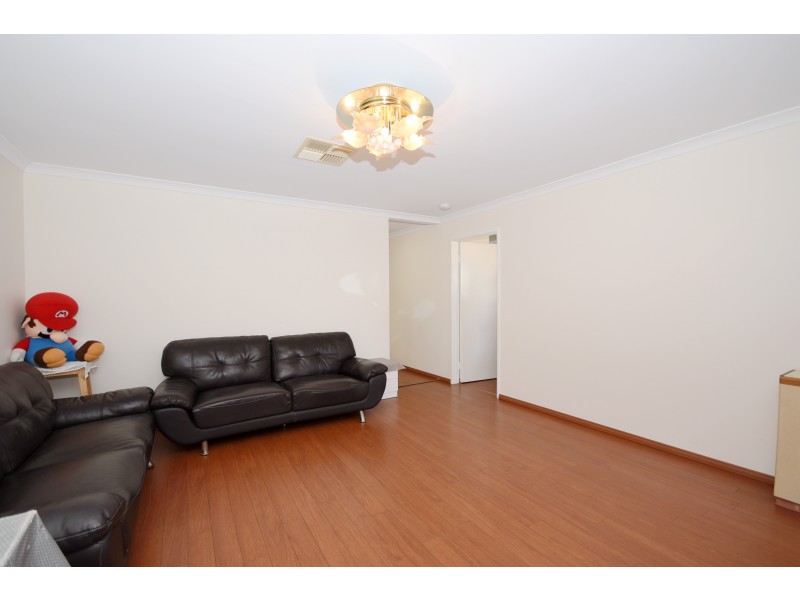 98 Amherst Road, Canning Vale WA 6155