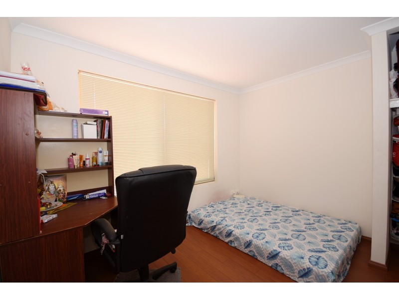 98 Amherst Road, Canning Vale WA 6155