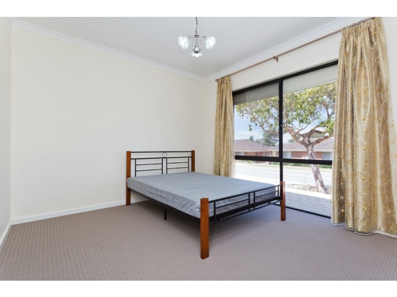 141A Wilmington Crescent, Balga WA 6061