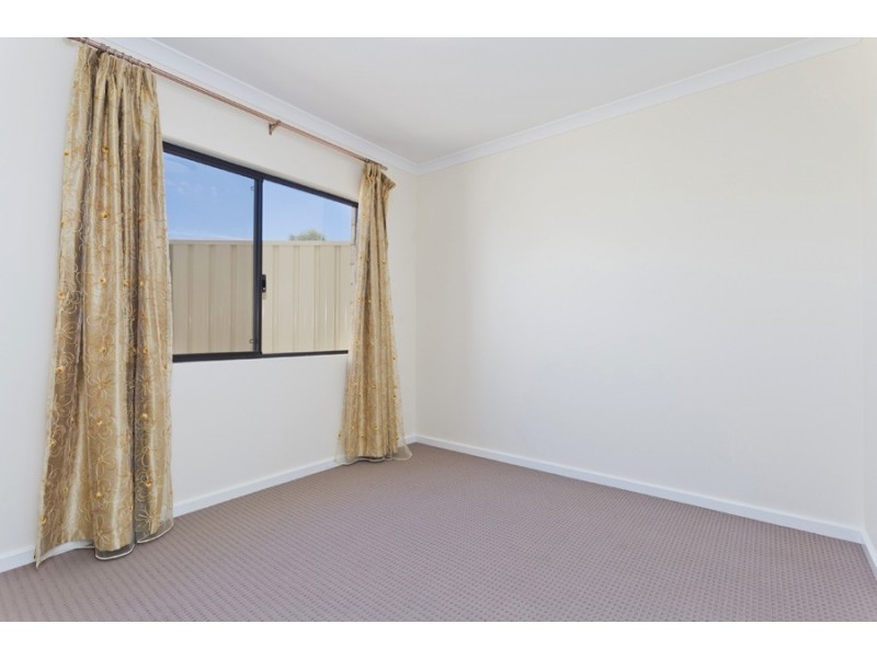 141A Wilmington Crescent, Balga WA 6061