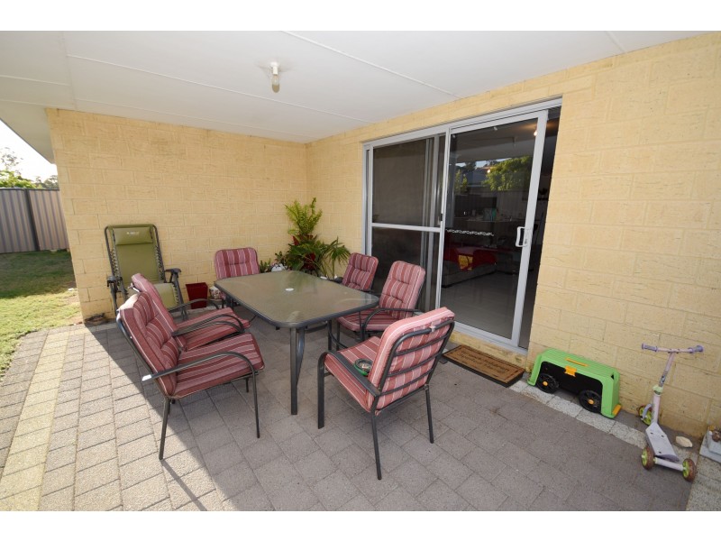 16 Grapple Road, Whitby WA 6123