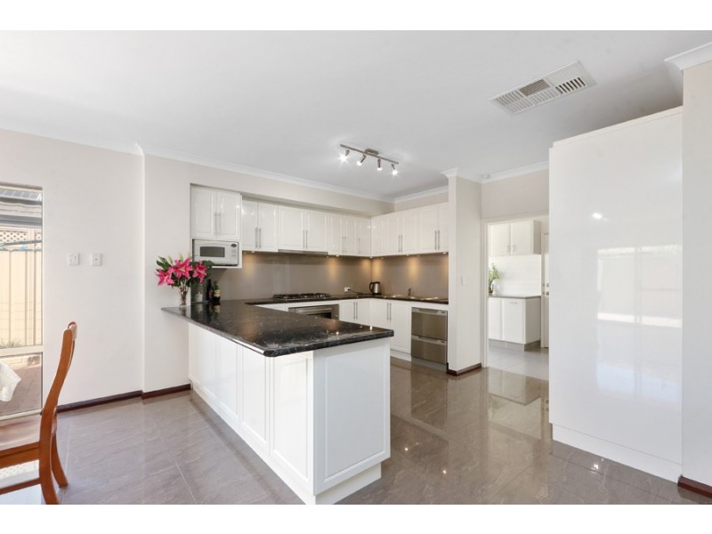13 Anchorage Loop, Canning Vale WA 6155