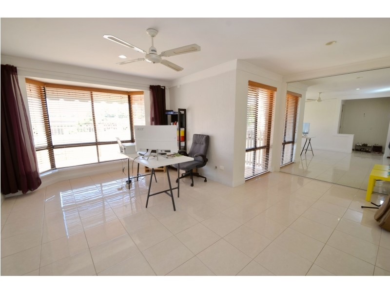 1 Eagle Rise, Yangebup WA 6164