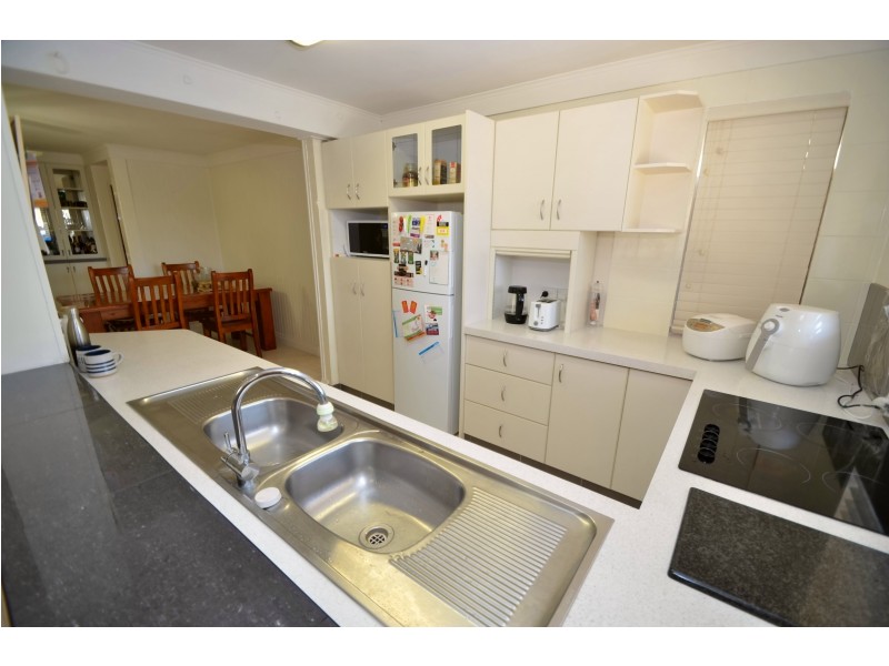 1 Eagle Rise, Yangebup WA 6164
