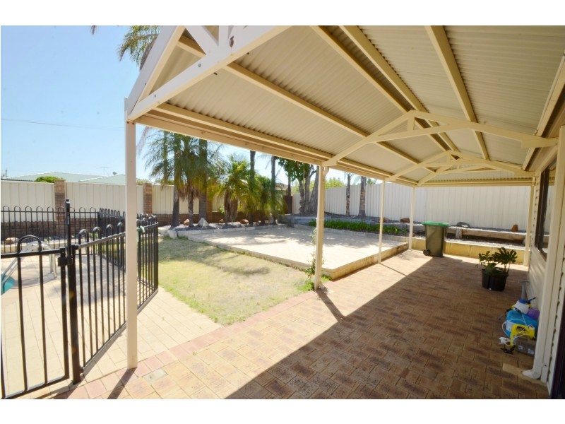 1 Eagle Rise, Yangebup WA 6164