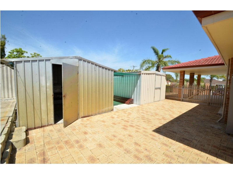 1 Eagle Rise, Yangebup WA 6164