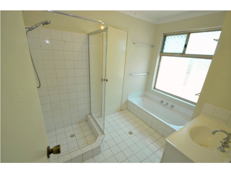 12 Kookaburra Way, Gosnells WA 6110