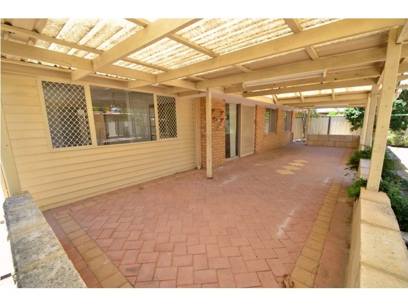 12 Kookaburra Way, Gosnells WA 6110