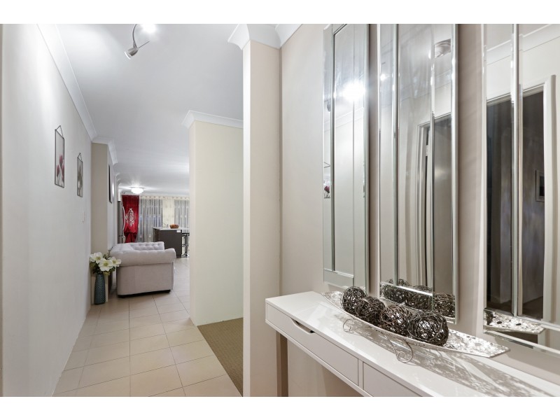 102 Riva Entrance, Piara Waters WA 6112