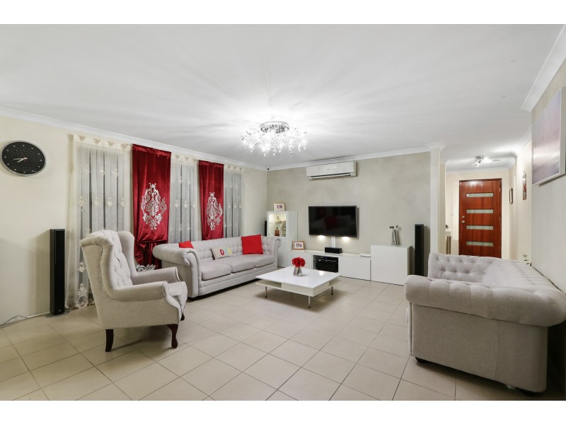 102 Riva Entrance, Piara Waters WA 6112