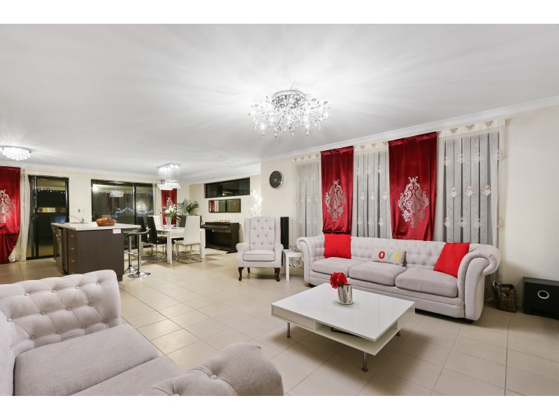 102 Riva Entrance, Piara Waters WA 6112