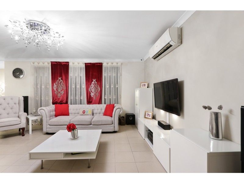 102 Riva Entrance, Piara Waters WA 6112