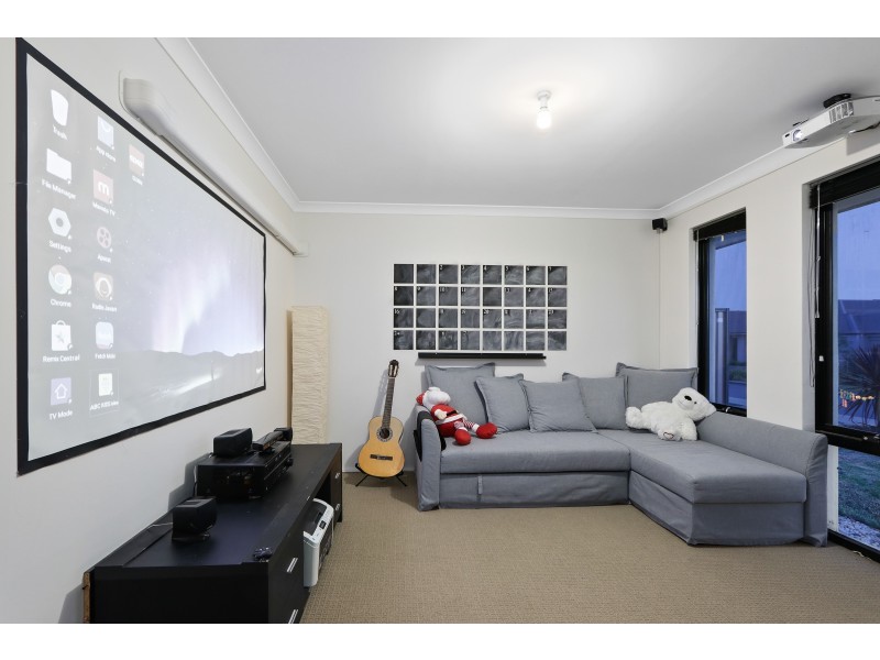 102 Riva Entrance, Piara Waters WA 6112