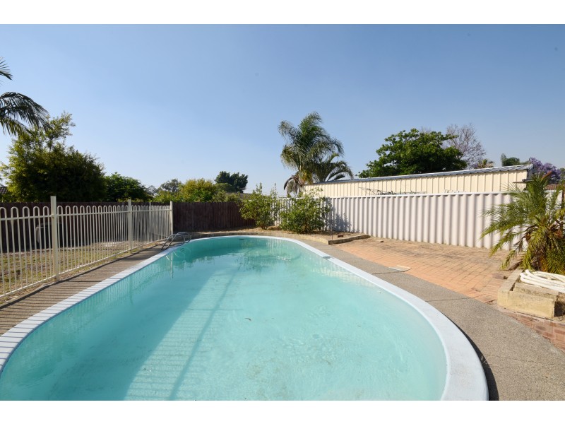 4 Hann Court, Gosnells WA 6110