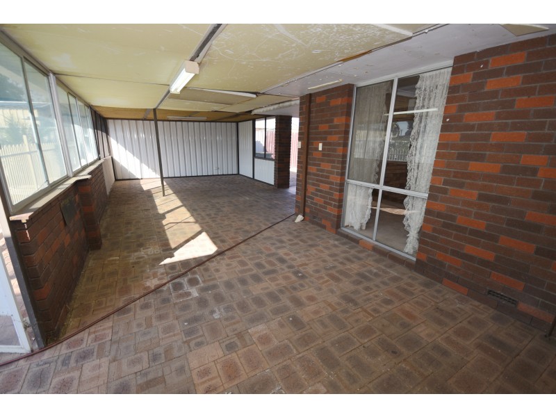 4 Hann Court, Gosnells WA 6110