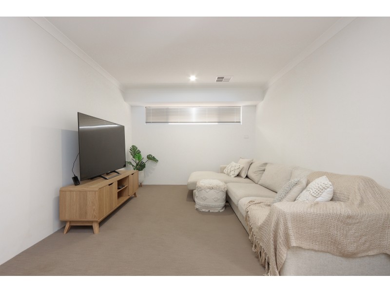 21 Boranup Rise, Piara Waters WA 6112