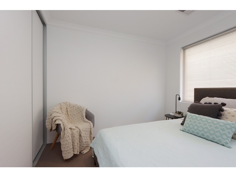 21 Boranup Rise, Piara Waters WA 6112