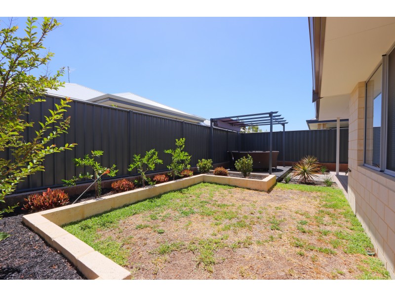 21 Boranup Rise, Piara Waters WA 6112