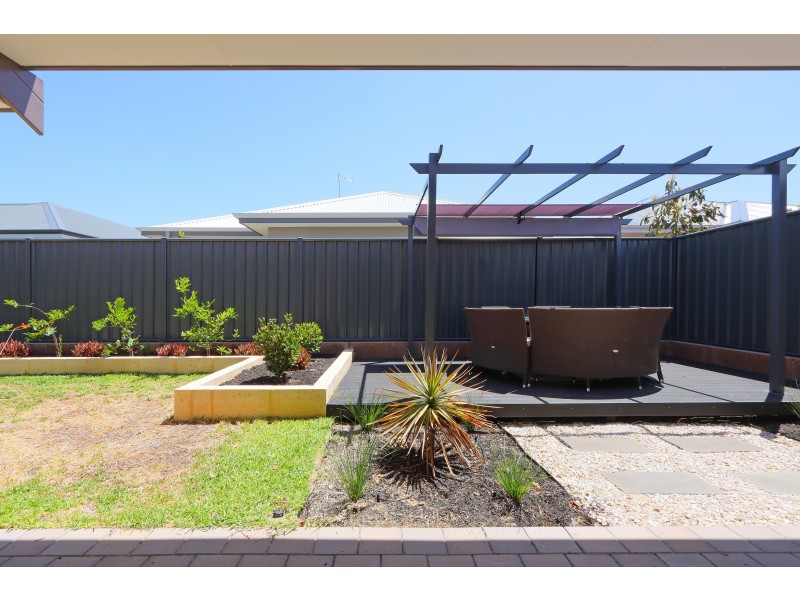 21 Boranup Rise, Piara Waters WA 6112