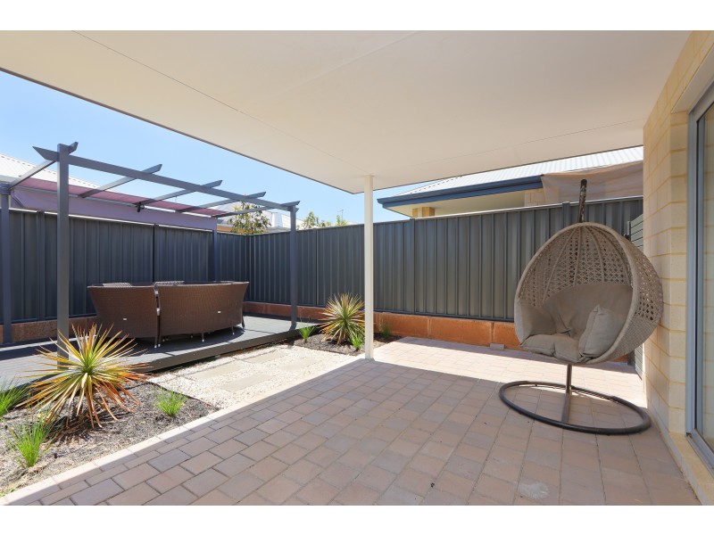 21 Boranup Rise, Piara Waters WA 6112