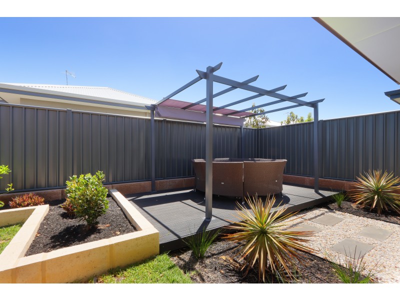 21 Boranup Rise, Piara Waters WA 6112