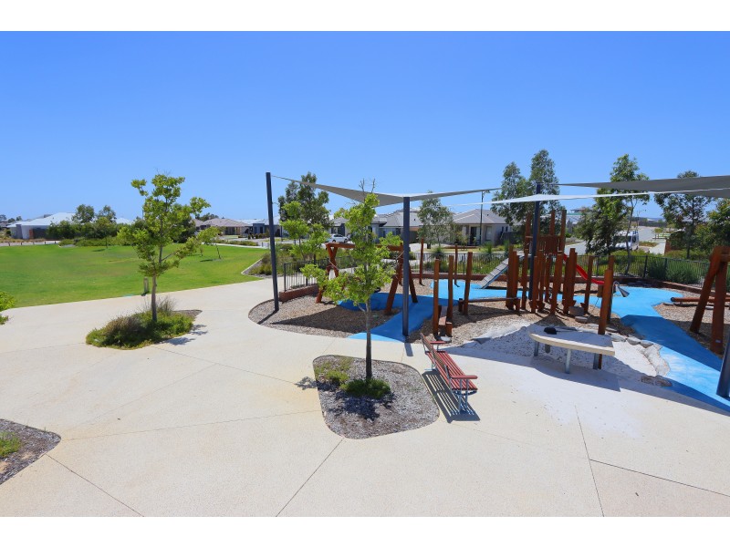 21 Boranup Rise, Piara Waters WA 6112