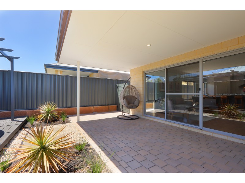 21 Boranup Rise, Piara Waters WA 6112