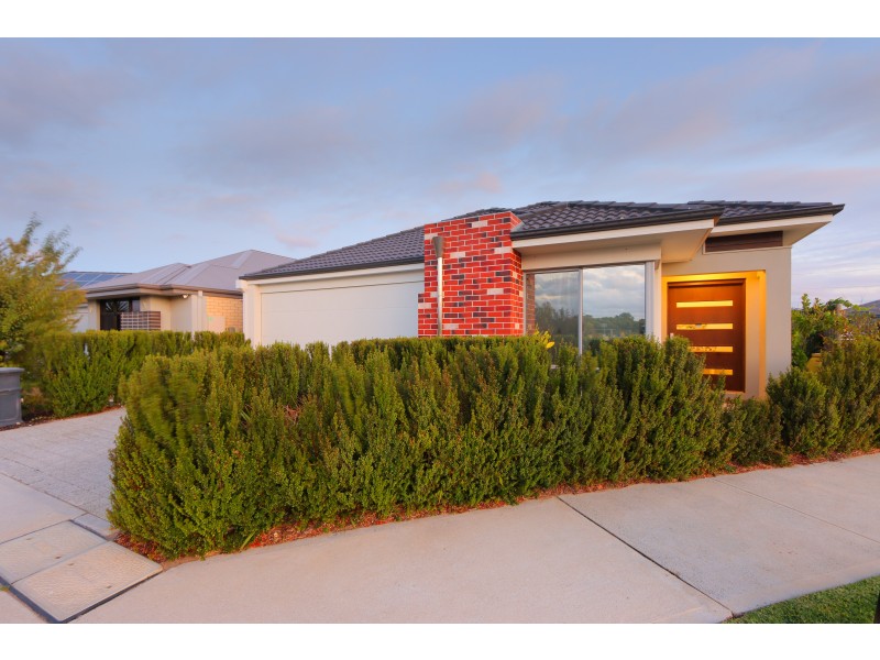 46 Doryanthes Avenue, Piara Waters WA 6112