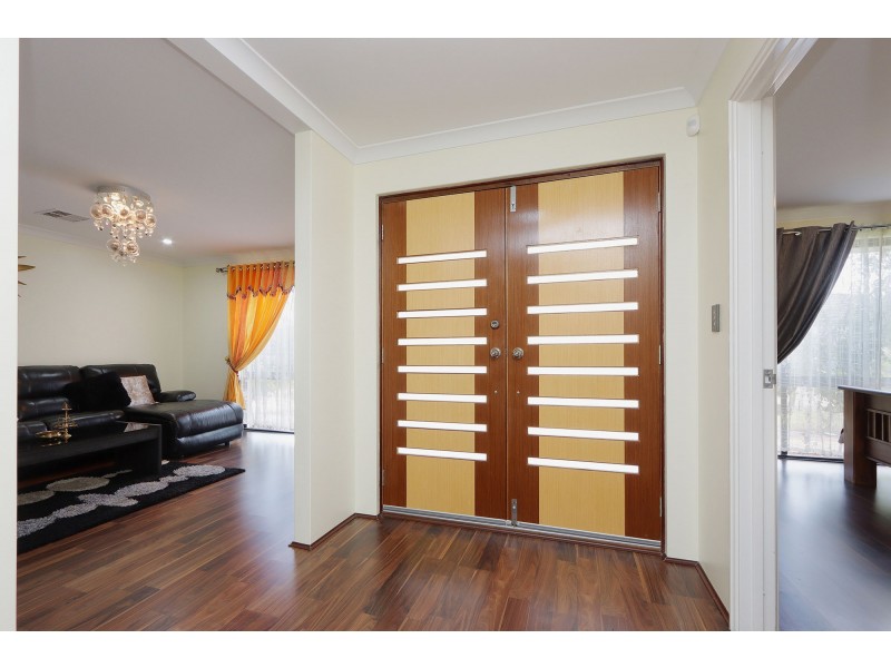 3 Laming Way, Piara Waters WA 6112