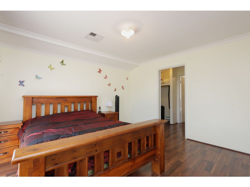 3 Laming Way, Piara Waters WA 6112