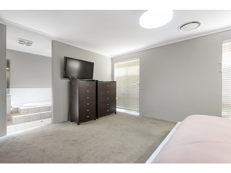 108 Riva Entrance, Piara Waters WA 6112