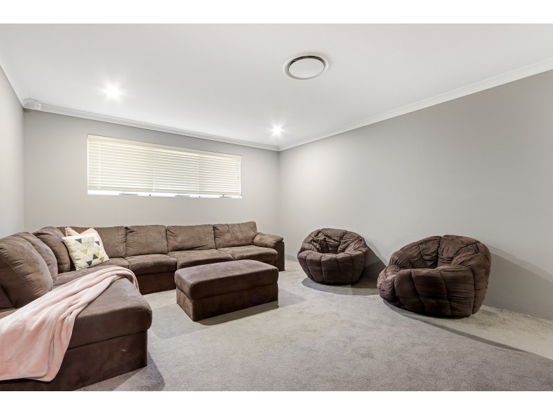 108 Riva Entrance, Piara Waters WA 6112