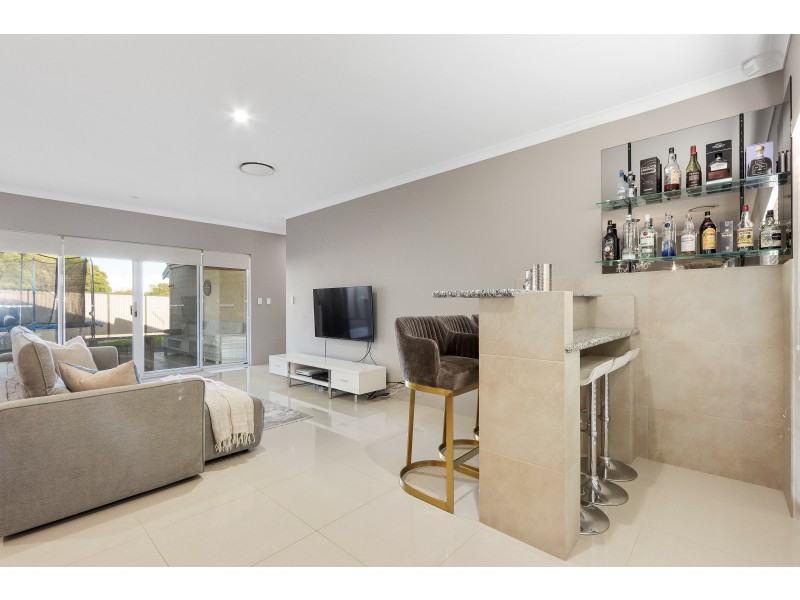 108 Riva Entrance, Piara Waters WA 6112