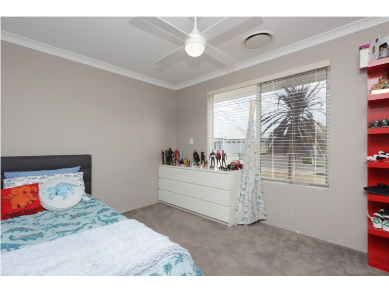 108 Riva Entrance, Piara Waters WA 6112