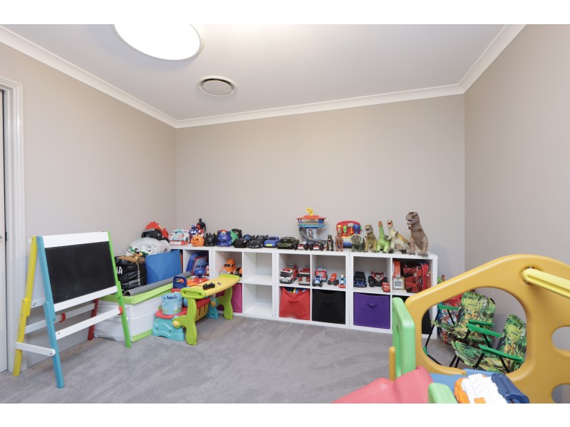 108 Riva Entrance, Piara Waters WA 6112