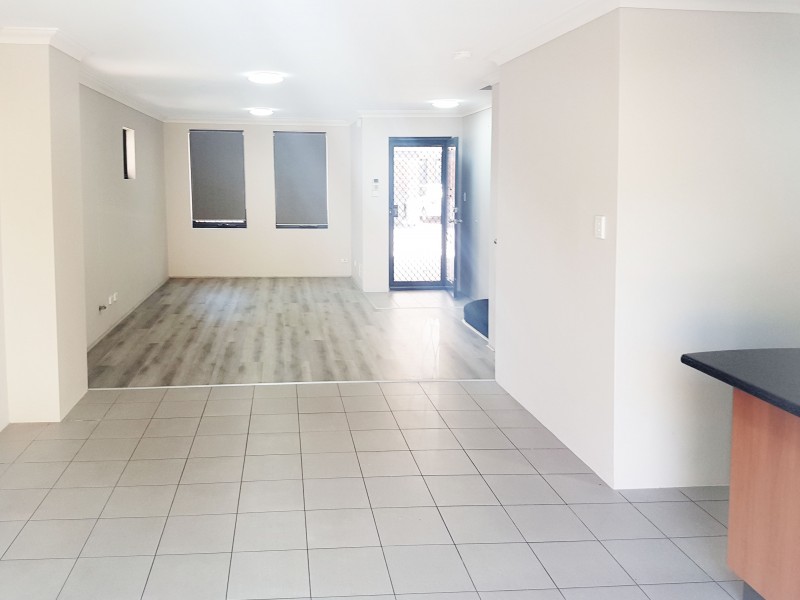 16/22 Gochean Avenue, Bentley WA 6102