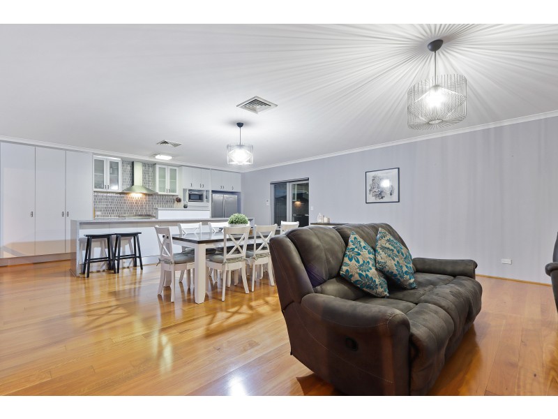 26 Falkner Road, Harrisdale WA 6112