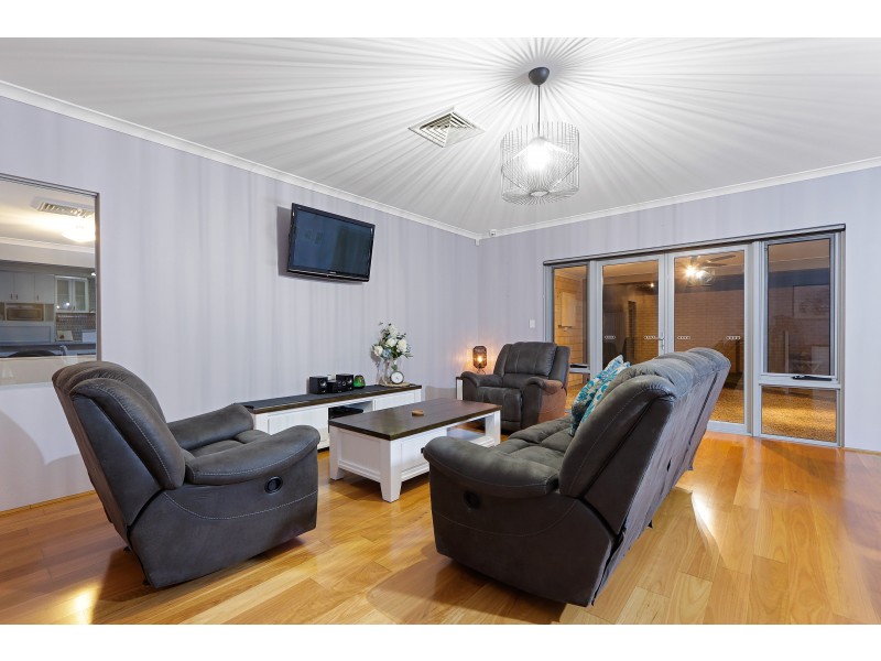 26 Falkner Road, Harrisdale WA 6112