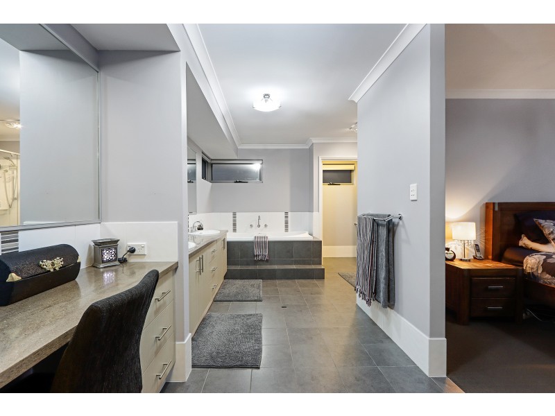 26 Falkner Road, Harrisdale WA 6112