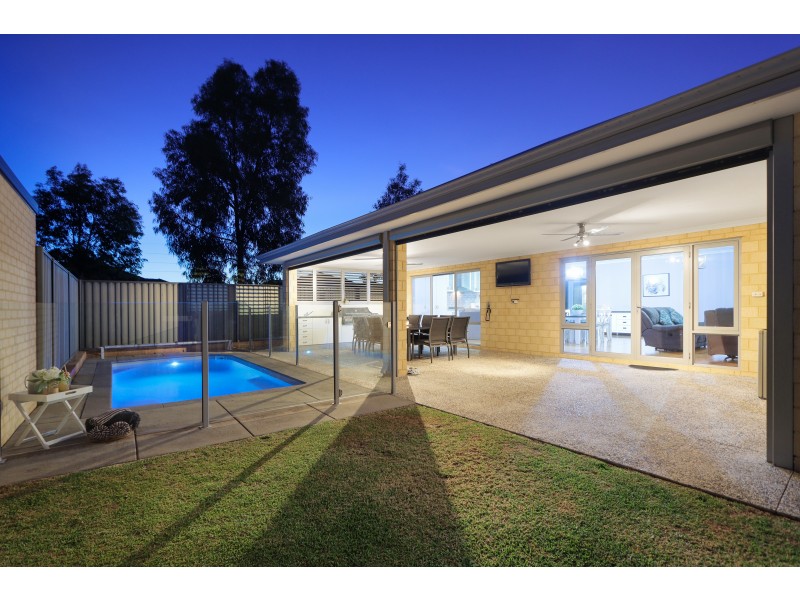 26 Falkner Road, Harrisdale WA 6112