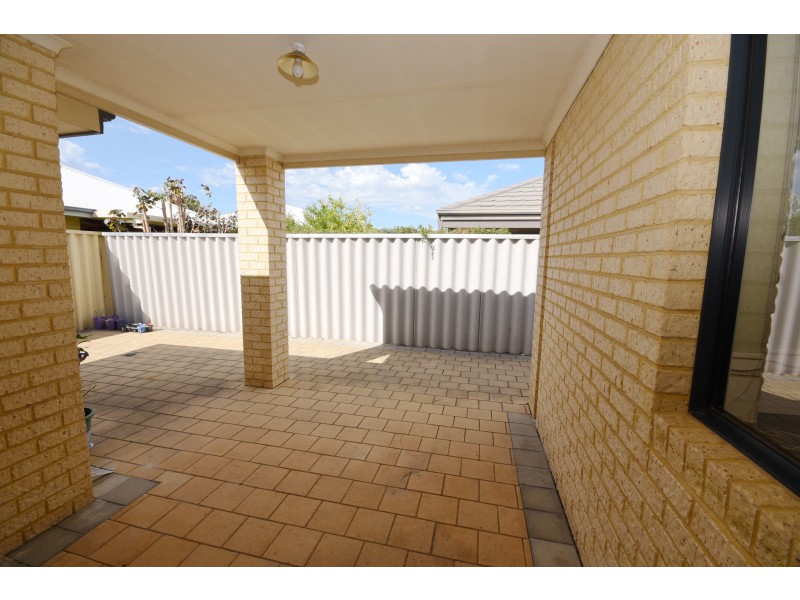 10 Madras Way, Southern River WA 6110