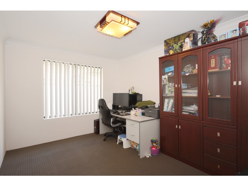 28 Glenariff Boulevard, Canning Vale WA 6155