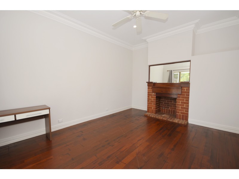 1/129 Wheatley Street, Gosnells WA 6110
