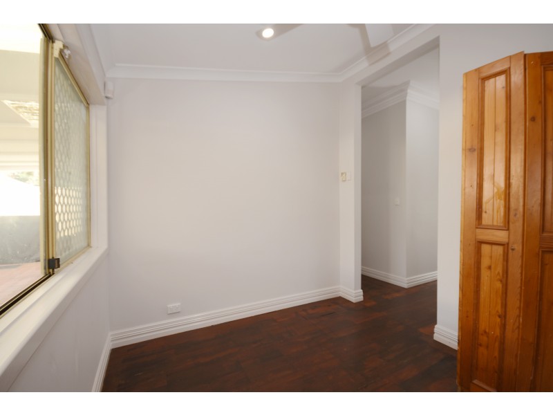 1/129 Wheatley Street, Gosnells WA 6110